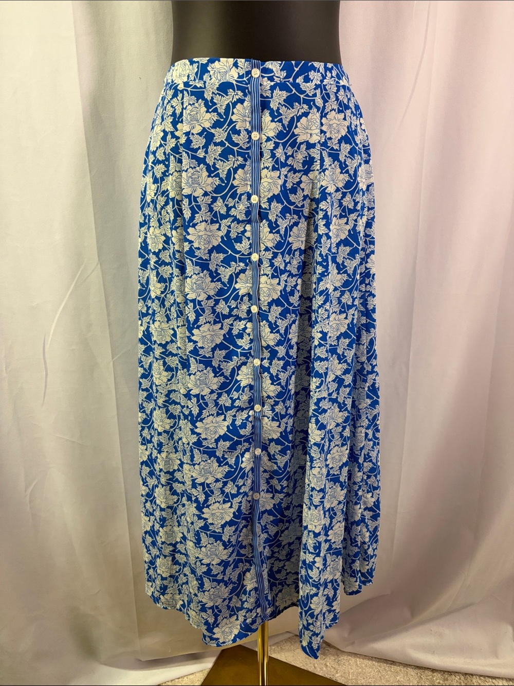 Max Studio Blue & White Floral Print Faux Button Front Midi Skirt